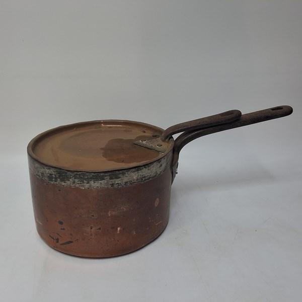 Lot 1427 - SAUCEPAN
