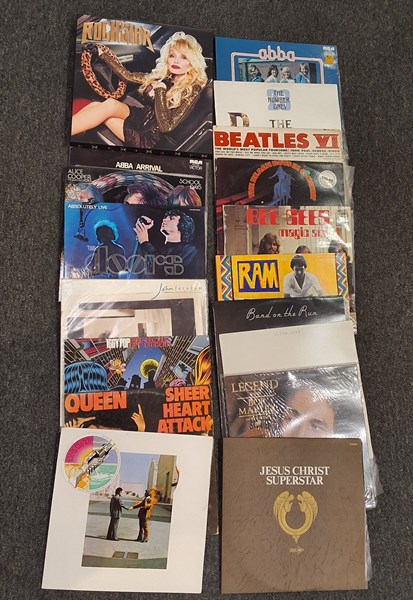 Lot 1316 - ASSORTED RECORDS