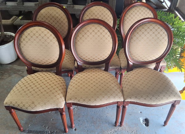 Lot 486 - DINING CHAIRS