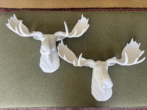 Lot 504 - WALL DECOR