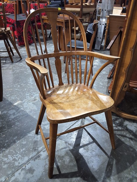 Lot 201 - WINDSOR CHAIR