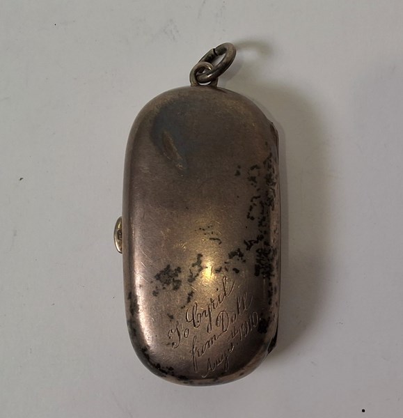 Lot 1030 - SOVEREIGN HOLDER