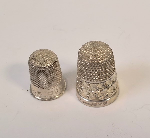 Lot 1024 - SILVER THIMBLES