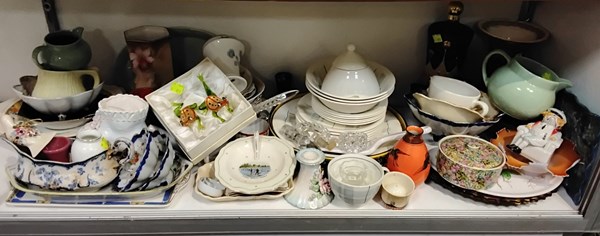 Lot 1381 - COLLECTION OF CHINA