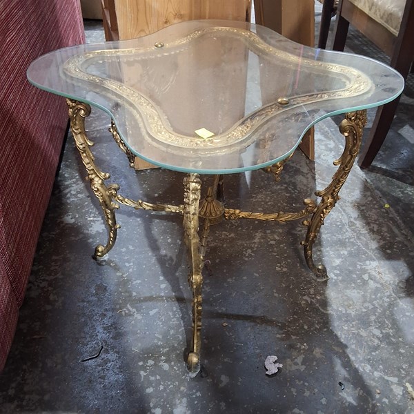 Lot 221 - SIDE TABLE