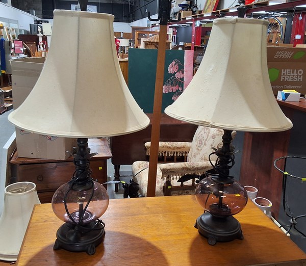 Lot 229 - TABLE LAMPS