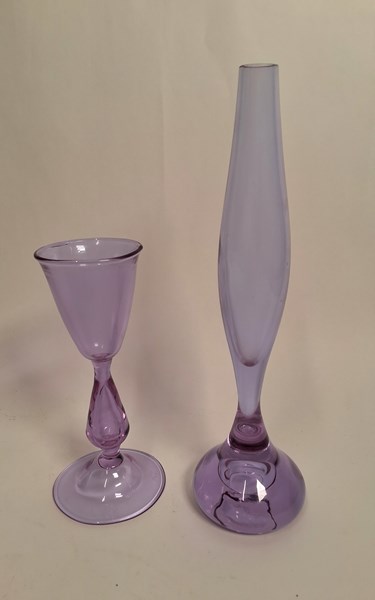Lot 1397 - STUDIO GLASS