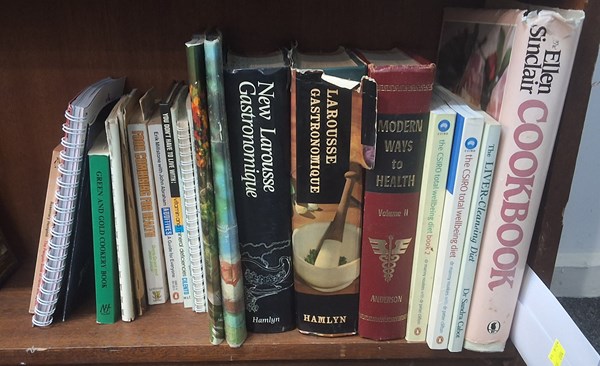 Lot 1519 - COOK & HEALTH BOOKS