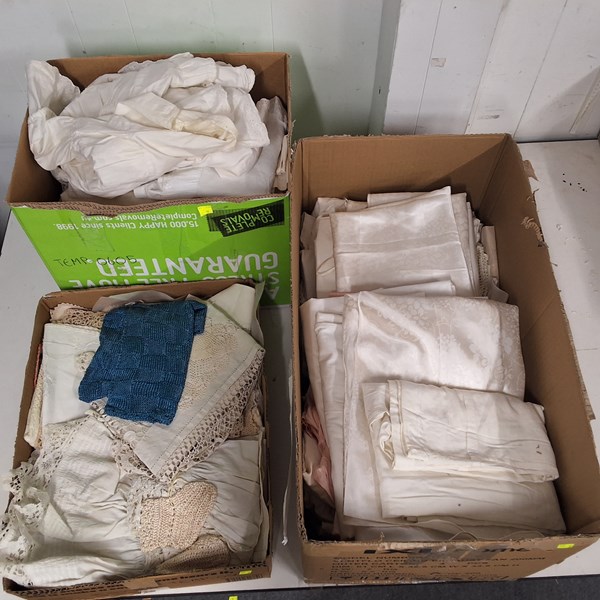 Lot 1450 - VINTAGE CLOTHING