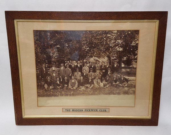 Lot 1112 - VINTAGE PORTRAIT