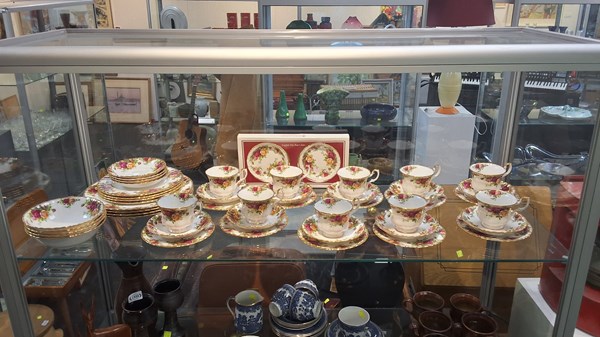 Lot 1427 - ROYAL ALBERT