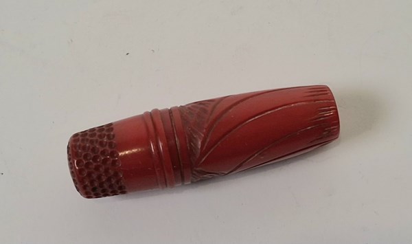 Lot 1044 - NEEDLE CASE