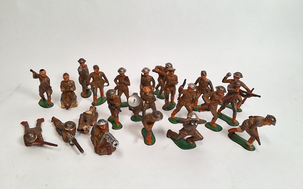 Lot 1266 - TIN SOLDIERS