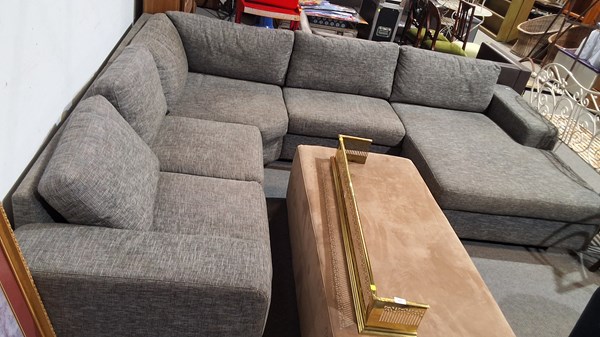 Lot 400 - MODULAR LOUNGE