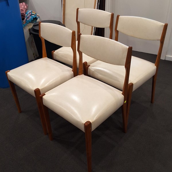 Lot 9 - DINING CHAIRS