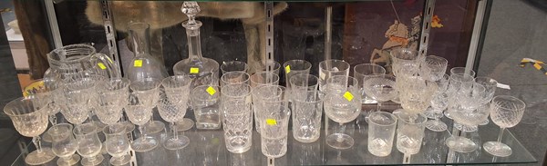 Lot 1458 - GLASSWARE