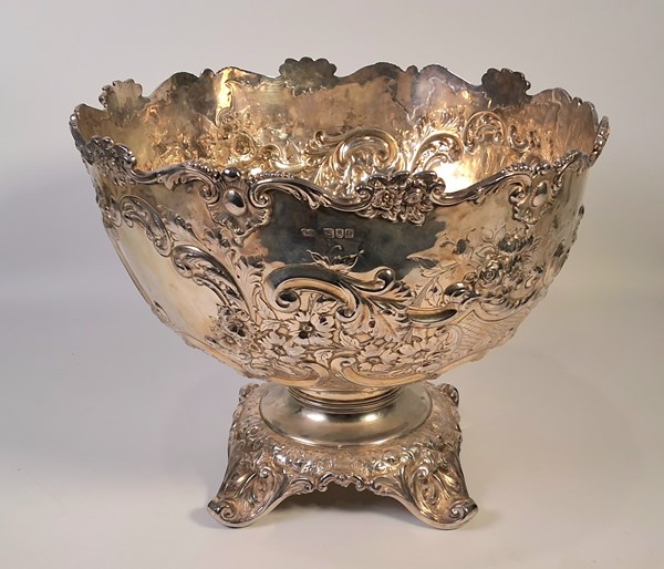 Lot 1001 - SILVER PUNCH BOWL