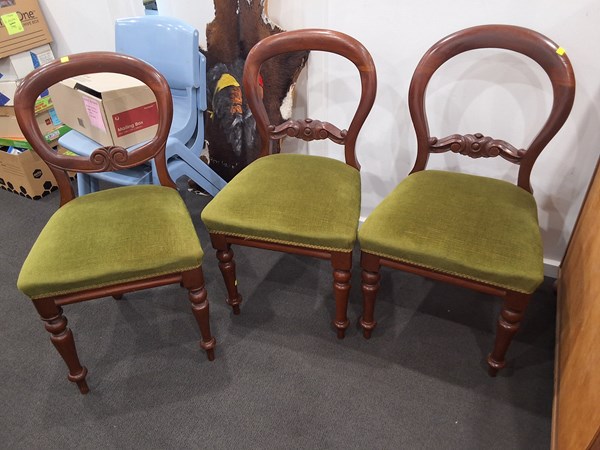 Lot 221 - DINING CHAIRS