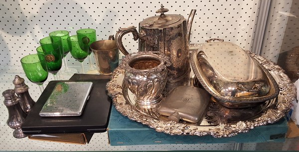 Lot 1352 - SILVERPLATE WARE
