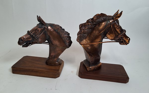 Lot 1505 - BRONZE BOOKENDS