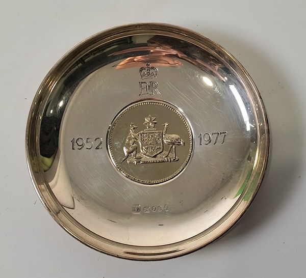 Lot 1126 - SILVER DISH