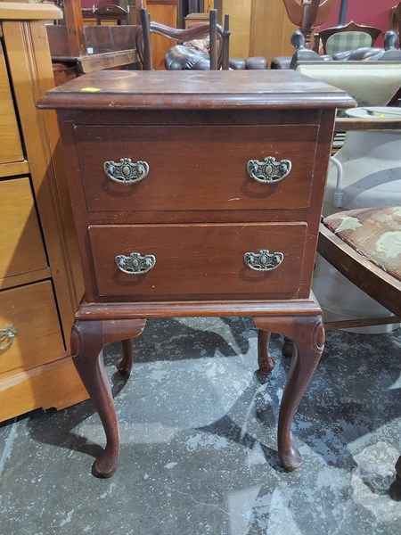 Lot 67 - BEDSIDE DRAWERS