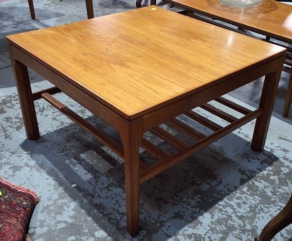 Lot 41 - COFFEE TABLE