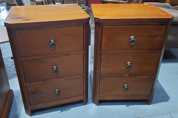 Lot 131 - BEDSIDE TABLES
