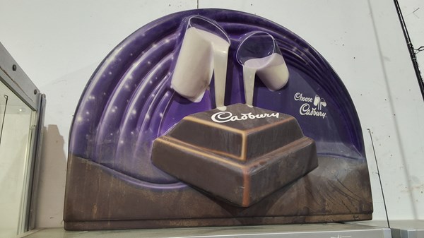 Lot 382 - SHOP ADVERTISING