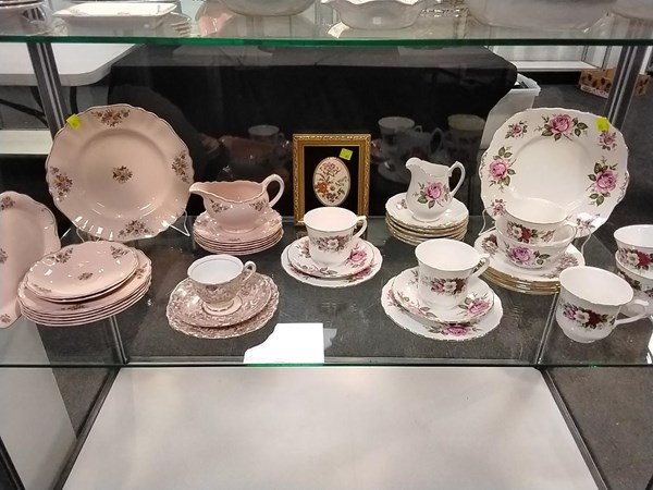 Lot 1244 - FLORAL CHINA