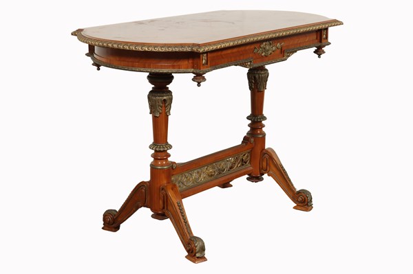 Lot 86 - LIBRARY TABLE