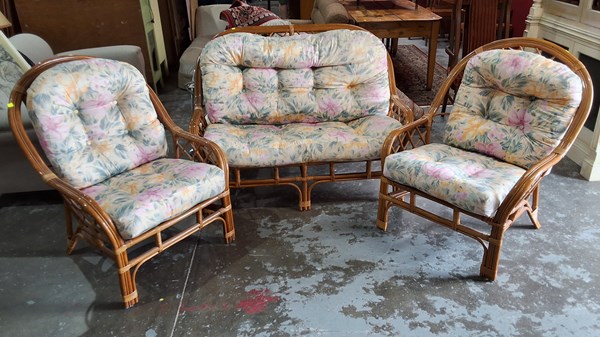 Lot 142 - CANEWARE SUITE