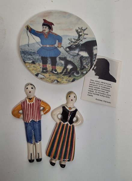 Lot 1212 - ARABIA PIECES