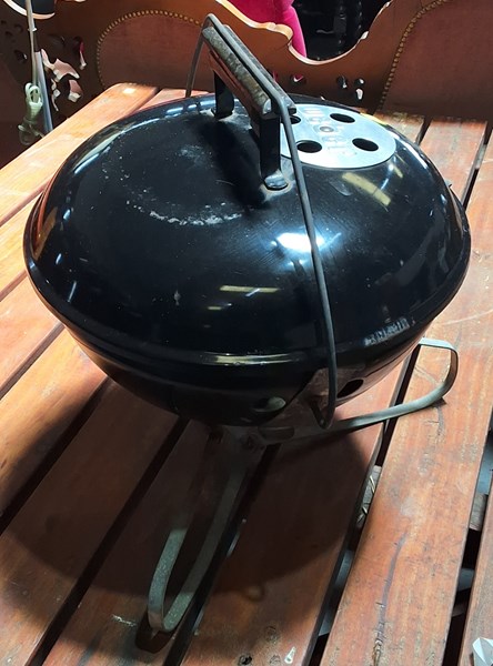 Lot 263 - WEBER BBQ