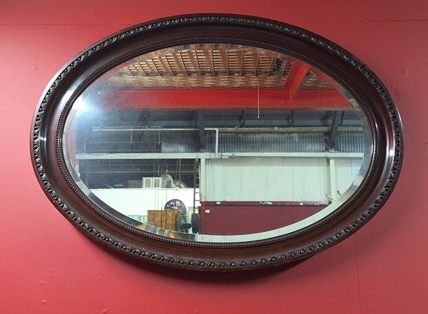 Lot 70 - WALL MIRROR