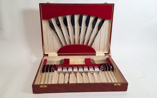 Lot 1376 - LUNDOFTE CUTLERY