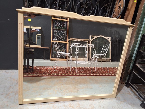 Lot 446 - WALL MIRROR