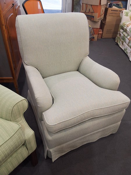 Lot 43 - ARMCHAIR