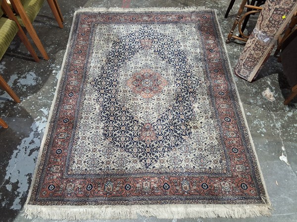 Lot 16 - FLOOR RUG