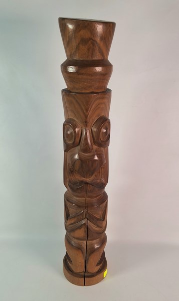 Lot 1460 - FIJIAN WOOD STATUE