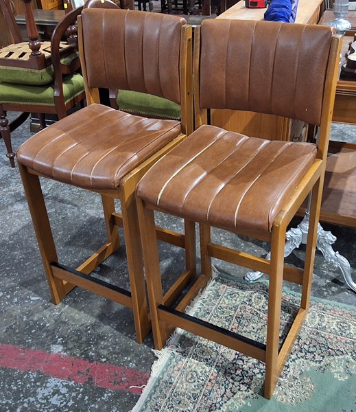 Lot 223 - BAR STOOLS