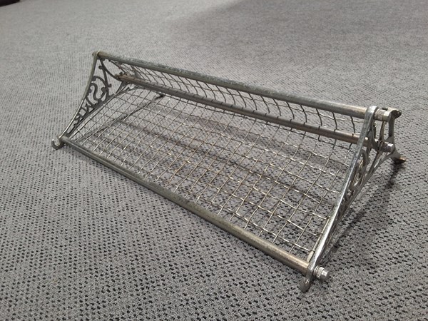 Lot 294 - PARCEL SHELF