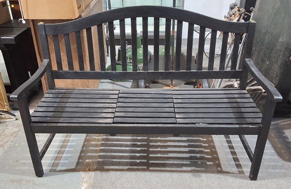 Lot 391 - BENCH SEAT