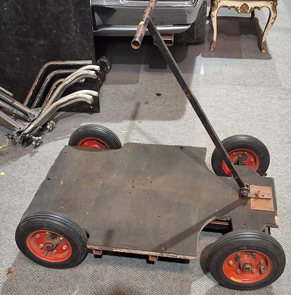 Lot 376 - INDUSTRIAL TROLLEY