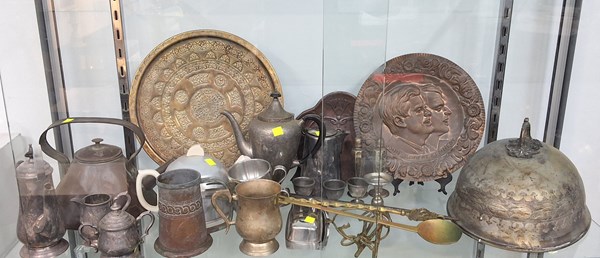 Lot 1527 - METALWARES