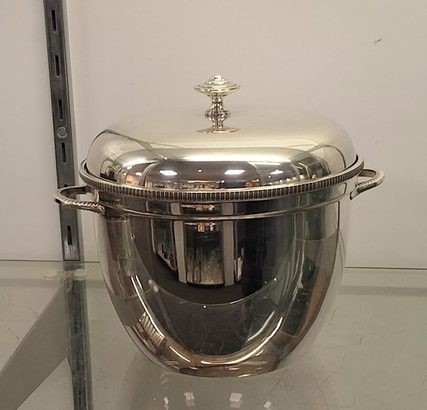 Lot 1369 - ICE BUCKET
