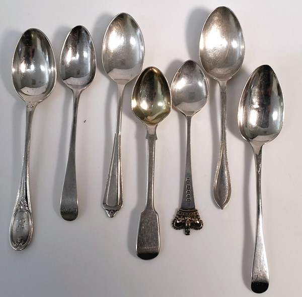 Lot 1083 - STERLING SILVER FLATWARE