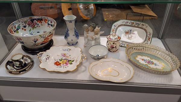 Lot 1271 - COLLECTABLE CHINA