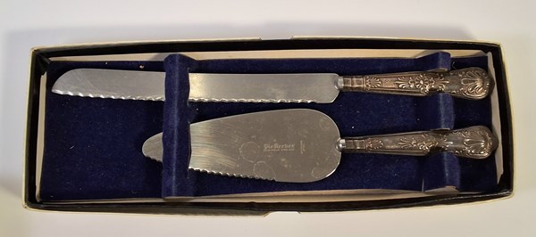 Lot 1141 - SERVING WARE