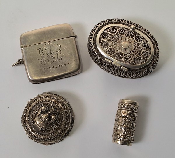 Lot 1128 - SILVER BOXES